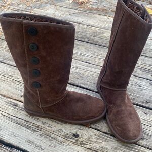 UGG Australia 3387 Lo Pro Button Fold Over Logo Boots Brown Sheepskin Size 8